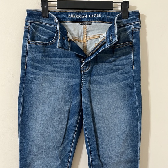 American Eagle Ne(x)t Level Stretch Hi-Rise Medium Wash Denim Jegging Size 10 - Picture 5 of 11